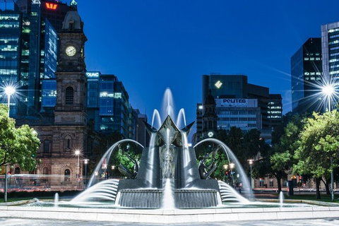 Adelaide Airport Transfers : Adelaide City To Airport ADL In Luxury Car - Redcliffe Tourism 5