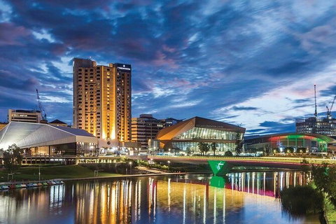 Departure Private Transfers: Adelaide To Adelaide Airport ADL In Business Car - Redcliffe Tourism 2