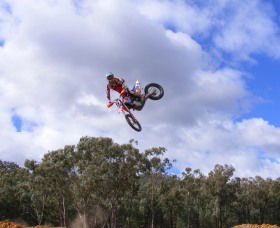  Redcliffe Tourism