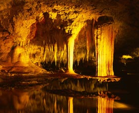 Lake Cave - Redcliffe Tourism 0