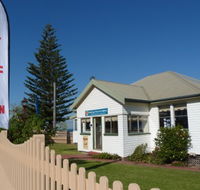 Hastings Fine Art Gallery - Redcliffe Tourism
