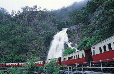 International Coaches And Tours - Redcliffe Tourism 11