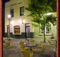 Rob Roy Hotel - Redcliffe Tourism