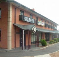 Rose  Crown Hotel - Redcliffe Tourism