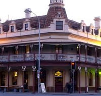 The Stag Hotel - Redcliffe Tourism