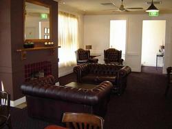 Eltham Hotel - Redcliffe Tourism 2