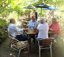 Aldgate Pump Hotel - Redcliffe Tourism 2