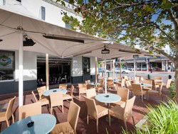 Arab Steed Hotel - Redcliffe Tourism 1
