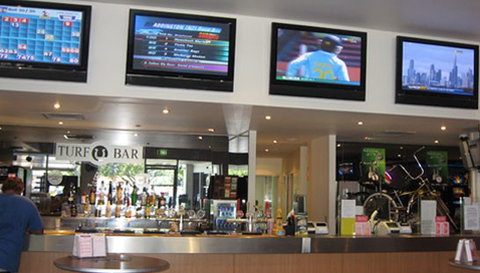 Ferry Road Tavern - Redcliffe Tourism 1