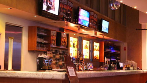 Ferry Road Tavern - Redcliffe Tourism 2