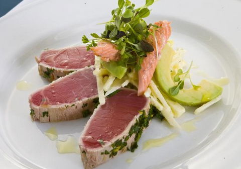 Omeros Bros Seafood Restaurant - Redcliffe Tourism 1