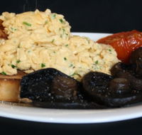 Raphael's On Brighton - Redcliffe Tourism