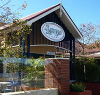 Lakers Tavern - Redcliffe Tourism