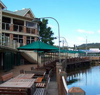 The Woodport Inn - Redcliffe Tourism