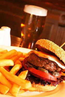 Durty Nelly's Irish Pub - Redcliffe Tourism 1