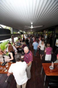 Top End Hotel - Redcliffe Tourism 3