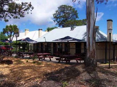 Old Canberra Inn - Redcliffe Tourism 0