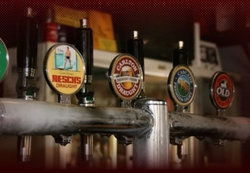Araluen Valley Hotel - Redcliffe Tourism 1
