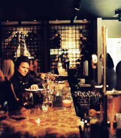 Bentley Bar - Redcliffe Tourism 3