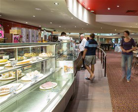 Ainslie Football And Social Club - Redcliffe Tourism 1