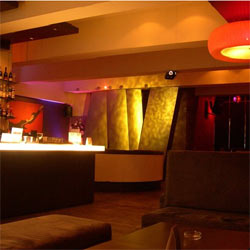 Champagne Lounge - Redcliffe Tourism 1