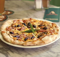 The Australian Hotel - Redcliffe Tourism