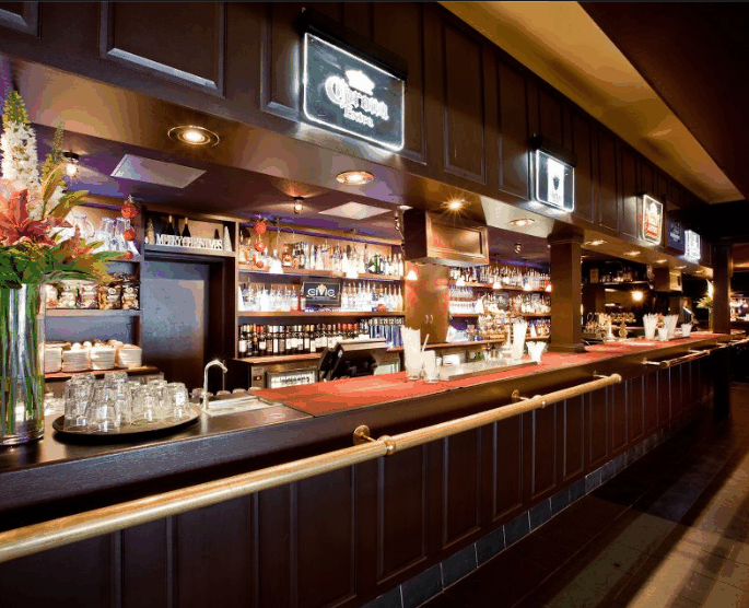 Civic Pub - Redcliffe Tourism 1