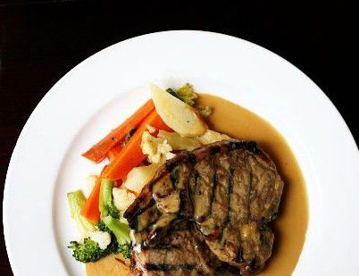 Giovanni's Restaurant & Pizzeria - Redcliffe Tourism 3