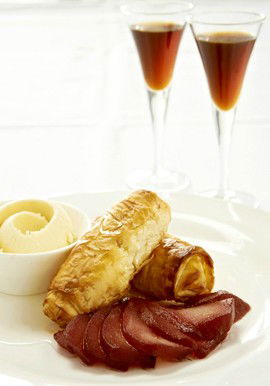 Medusa Greek Taverna - Redcliffe Tourism 5