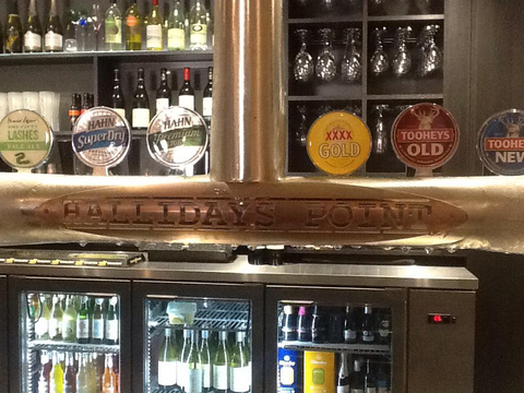 Hallidays Point Tavern - Redcliffe Tourism 0