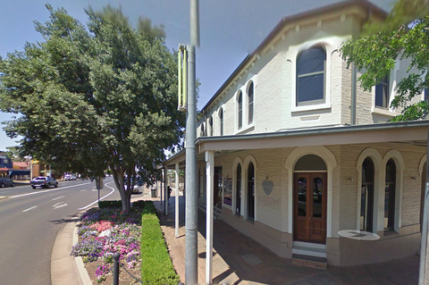 Milestone Hotel - Redcliffe Tourism 1