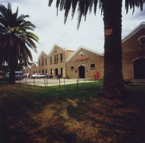 Tuileries Rutherglen Restaurant & Accommodation - Redcliffe Tourism 1