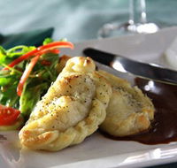 Mulligans Irish Restaurant - Redcliffe Tourism