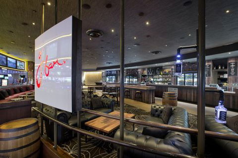 JBar - Redcliffe Tourism 1