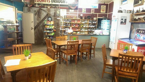 Hannam Vale Store & Bottle Shop - Redcliffe Tourism 2