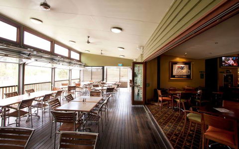 The Gem Hotel - Redcliffe Tourism 2