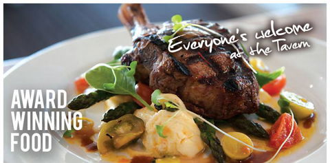 Empire Bay Tavern - Redcliffe Tourism 2