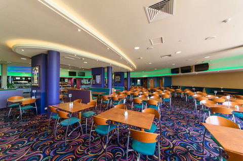 Rockhampton Leagues Club - Redcliffe Tourism 4