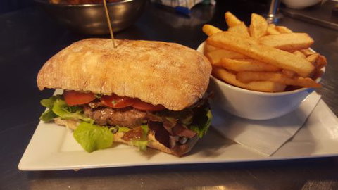 Lighthouse Beach Cafe - Redcliffe Tourism 3