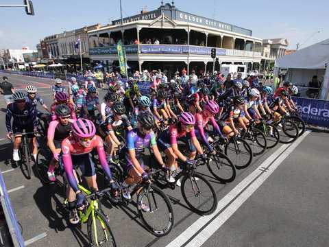 Federation University Criterium National Championships - Ballarat - Redcliffe Tourism 2