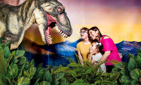 Meet The Dinosaurs At Scitech - Redcliffe Tourism 0