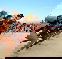 Henry Blooms Bondi Barefoot - Redcliffe Tourism