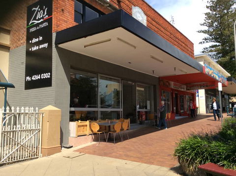 Reef To Reef - Redcliffe Tourism 0