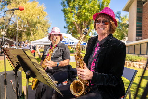 2021 Alice's Longest Desert Lunch - Redcliffe Tourism 1