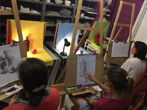 Art Classes With Violetta Strabic - Redcliffe Tourism 0