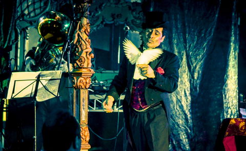 Illusionaire Magic Show Melbourne - Redcliffe Tourism 0