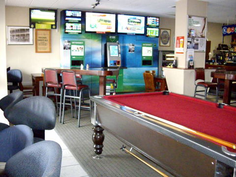 Golden Ma Lun - Redcliffe Tourism 3