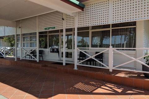 Dawson Motor Inn - Redcliffe Tourism 1