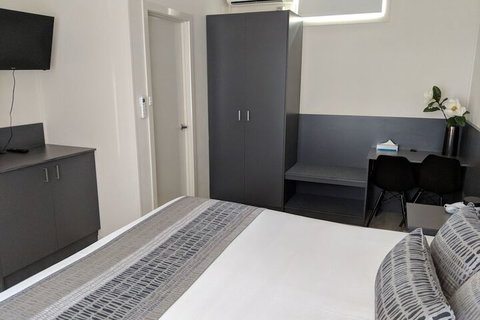 Dawson Motor Inn - Redcliffe Tourism 5