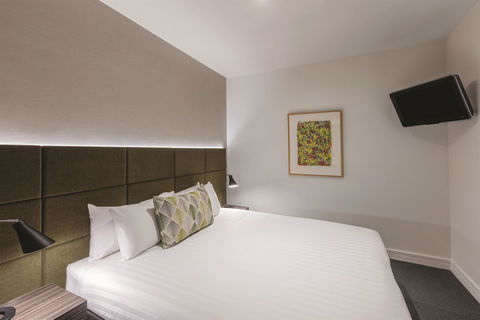 Adina Apartment Hotel Melbourne - Redcliffe Tourism 6